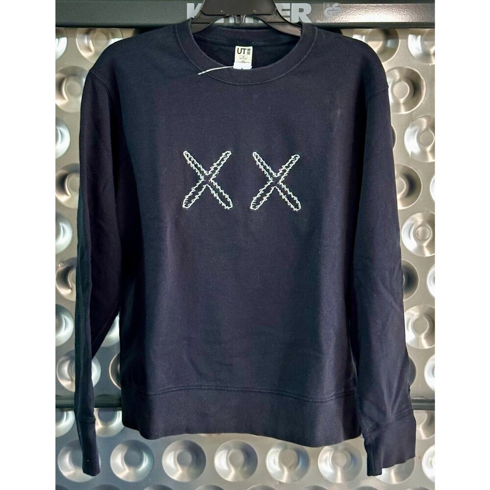 Kaws x Sesame Street Crewneck | Size Medium | Uniqlo UT Graphic Shirt